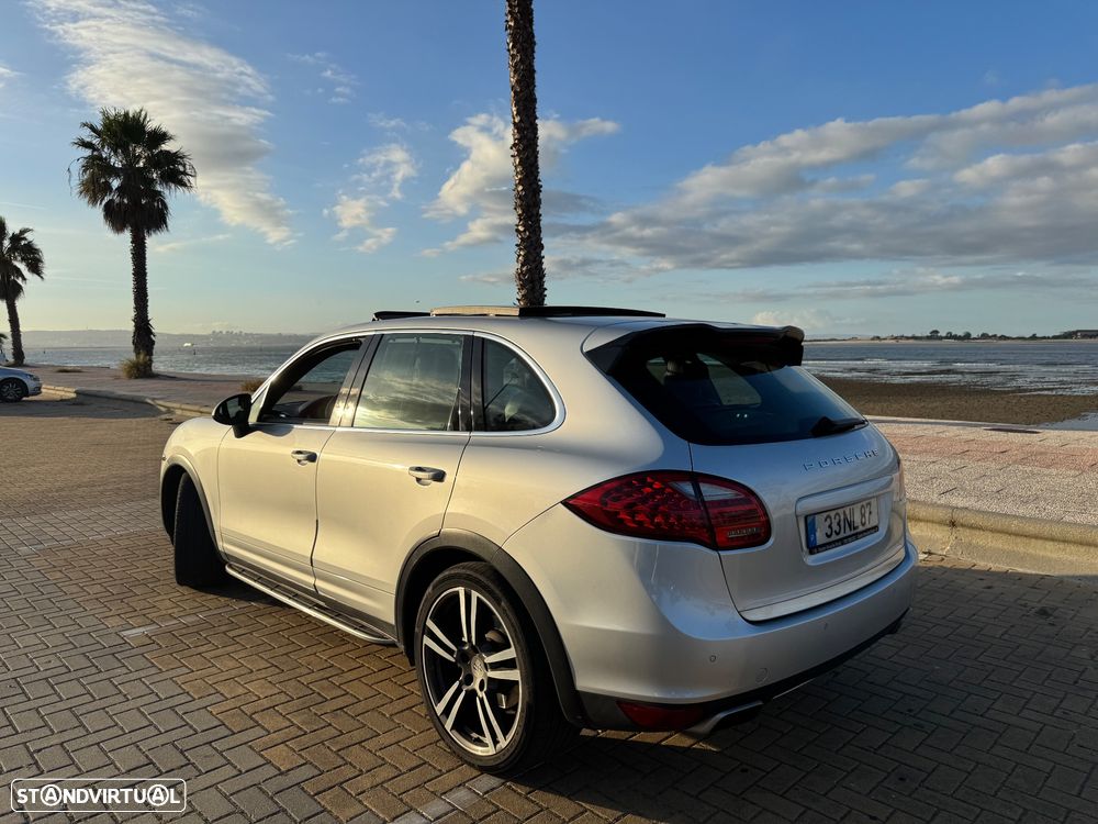 Porsche Cayenne S - 7