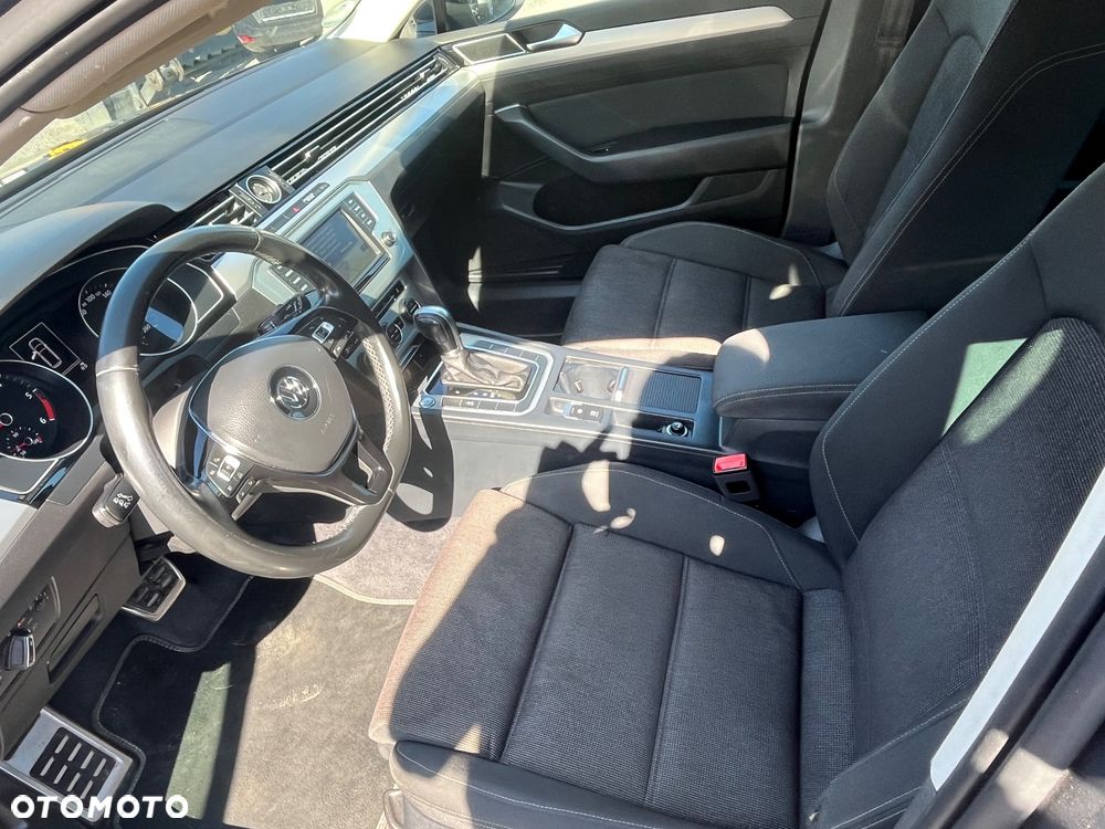 Volkswagen Passat - 7