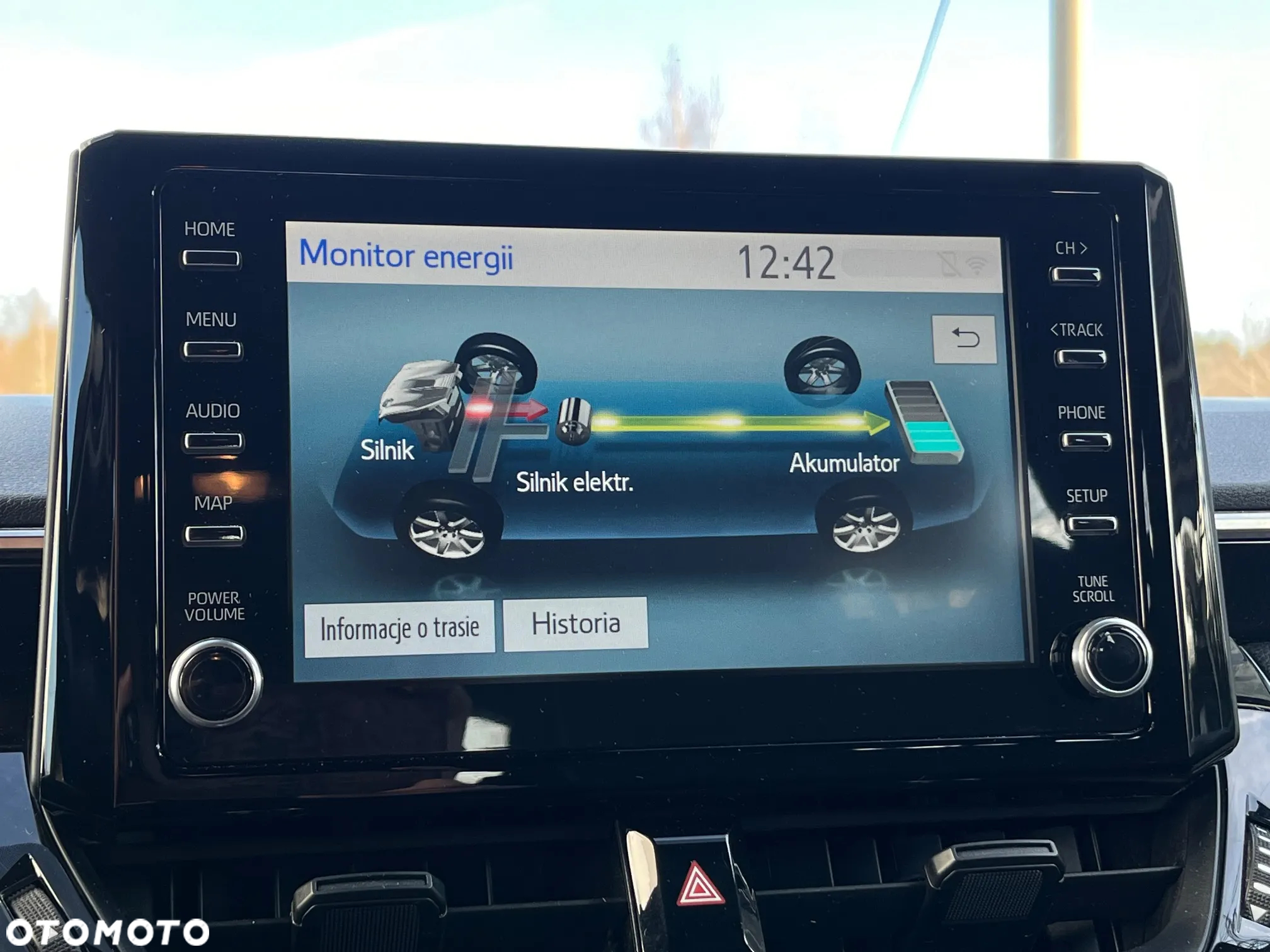 Toyota Corolla 1.8 Hybrid Comfort - 31