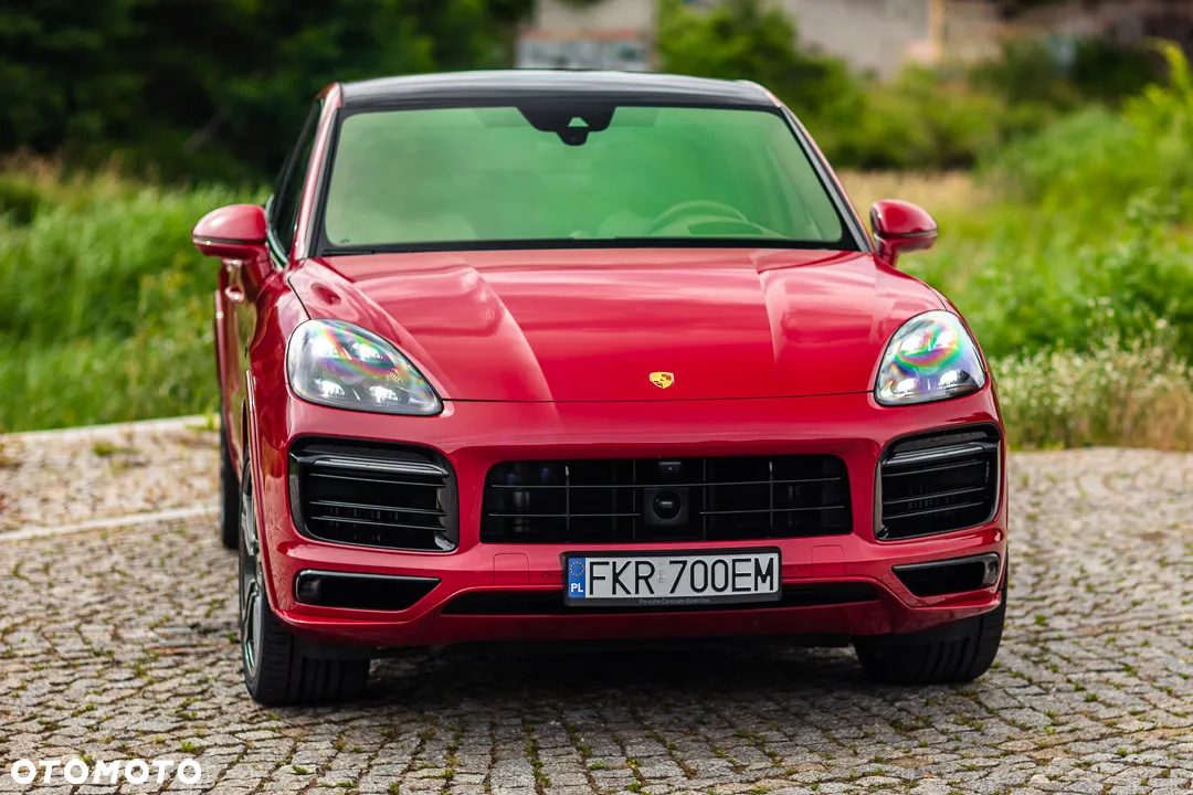 Porsche Cayenne - 2