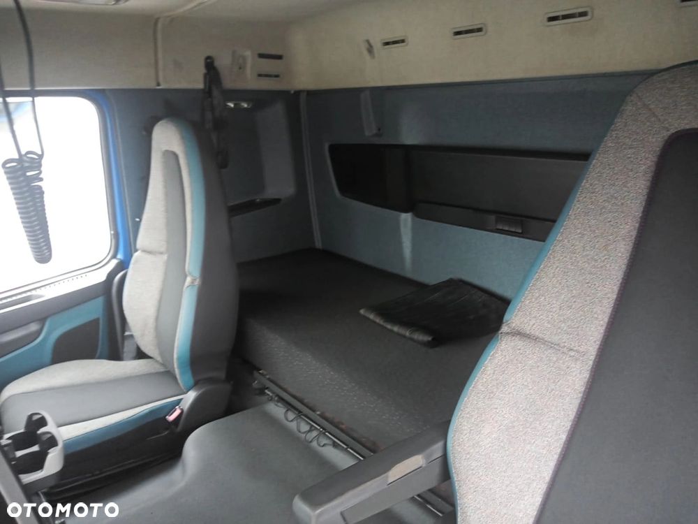 VOLVO FM4 / NISKA Z ŁÓŻKIEM / KABINA EURO 6 KOMPLETNA / AUTOMAT - 10