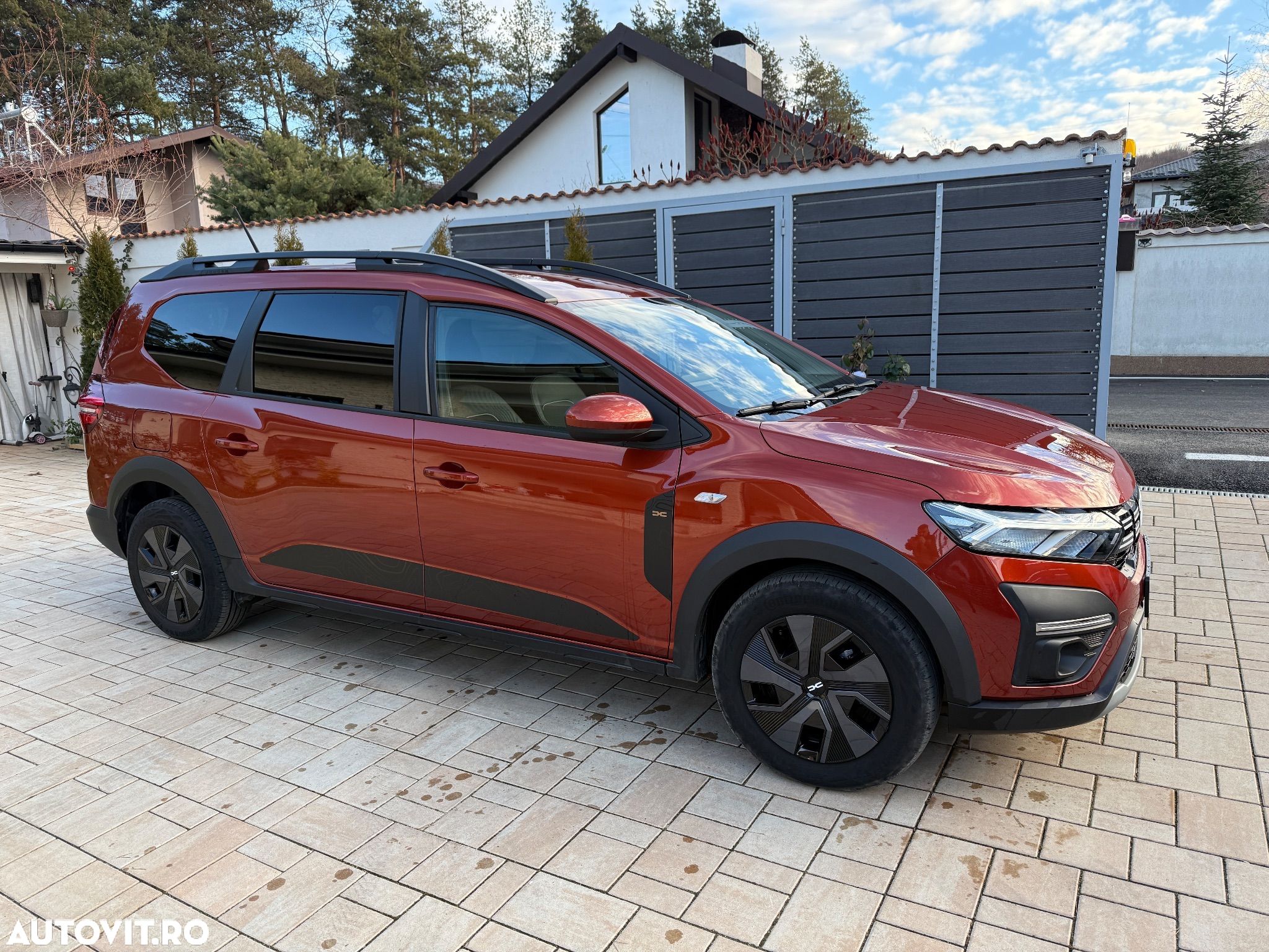 Dacia Jogger 5 locuri TCe 110 Extreme - 1