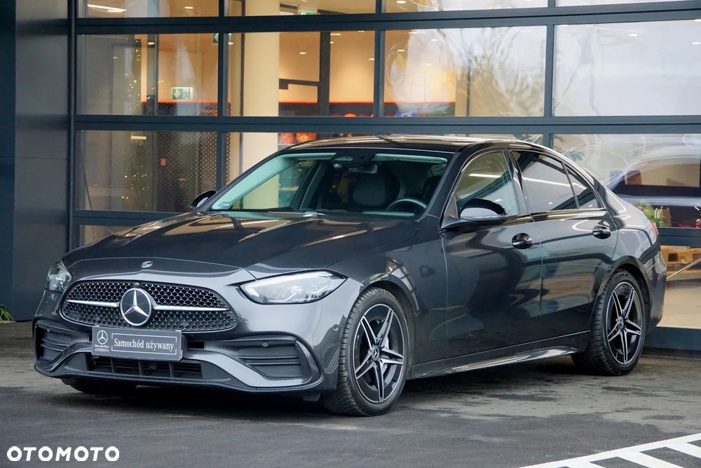 Mercedes-Benz Klasa C 180 9G-TRONIC AMG Line - 2