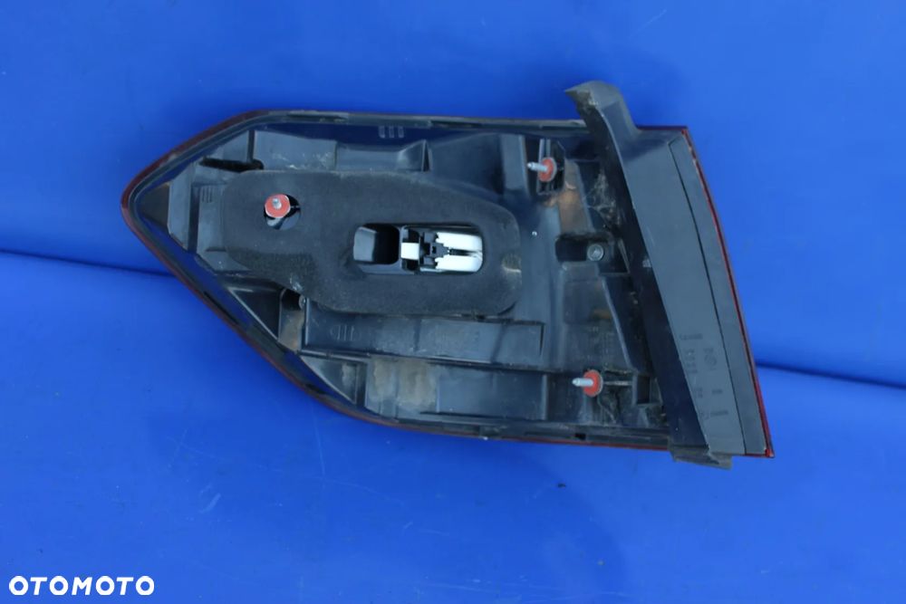 Lampa tylna prawa tył prawy z błotnika Mercedes W212 Lift Kombi A2129061803 - 9