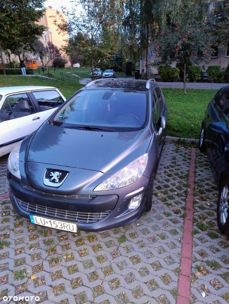 Peugeot 308 - 1