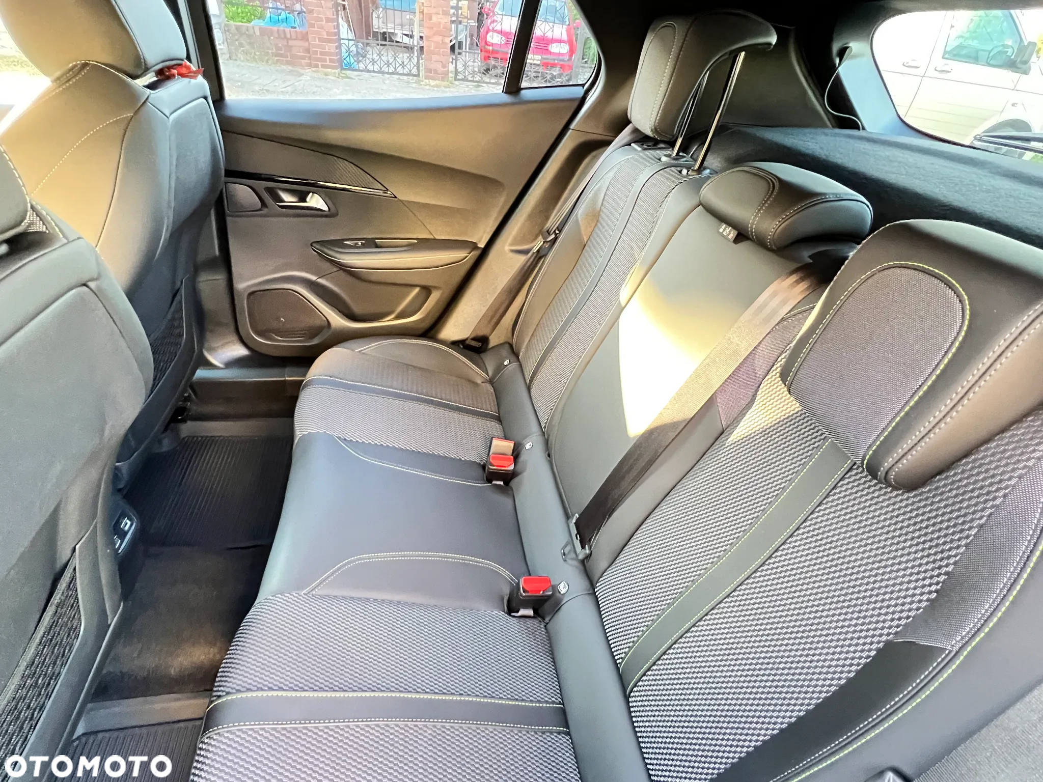 Peugeot 2008 1.5 BlueHDi GT S&S EAT8 - 8