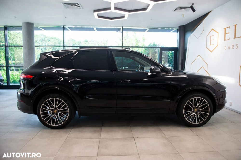 Porsche Cayenne Standard - 10