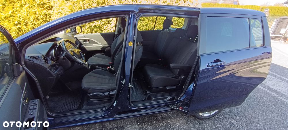 Mazda 5 - 6