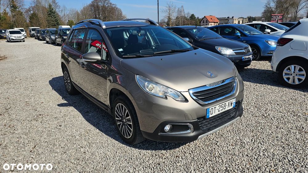 Peugeot 2008 1.6 e-HDi Style S&S - 6