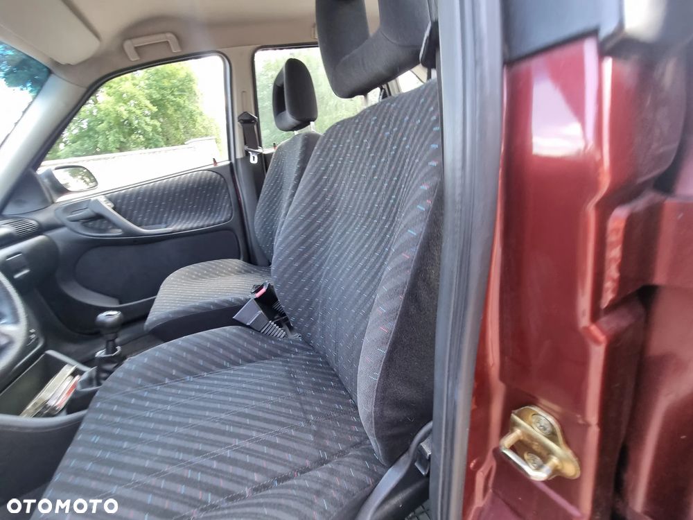 Opel Astra 1.6 GL - 16