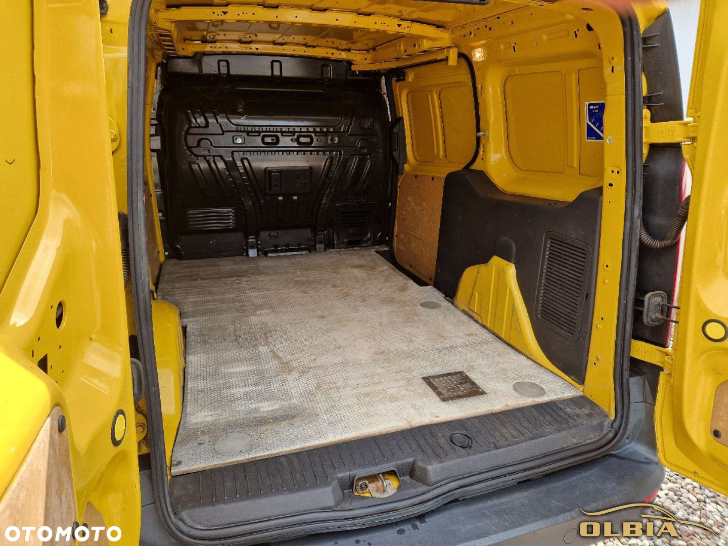 Ford Transit Connect - 25