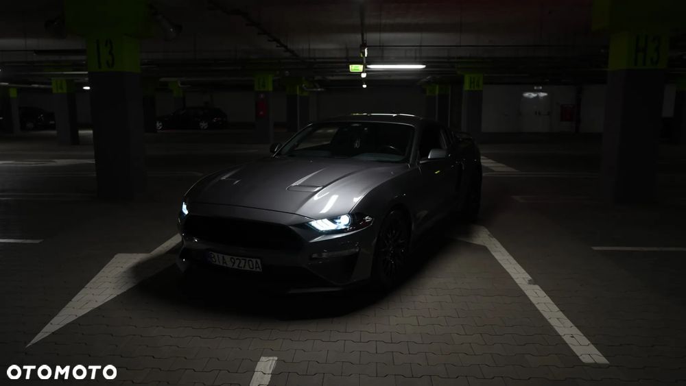 Ford Mustang 5.0 V8 GT - 13