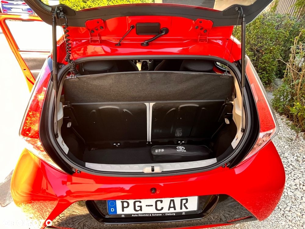 Toyota Aygo x-clusiv - 23
