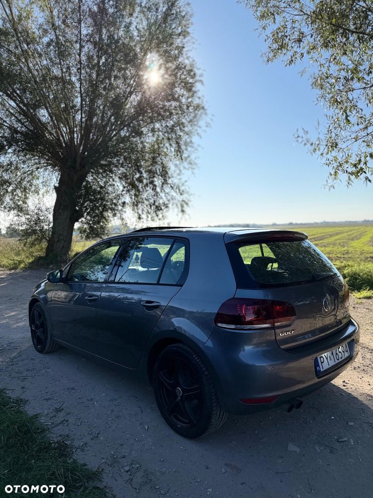 Volkswagen Golf 2.0 TDI DPF BlueMotion Technology Comfortline - 6