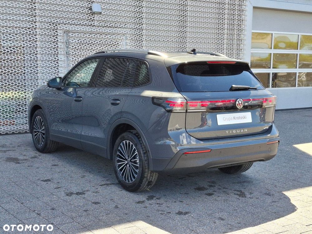 Volkswagen Tiguan - 7