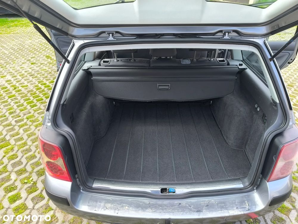 Volkswagen Passat - 2