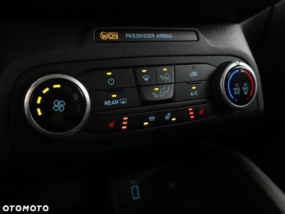 Ford Focus 1.5 EcoBlue Start-Stopp-System COOL&CONNECT - 28
