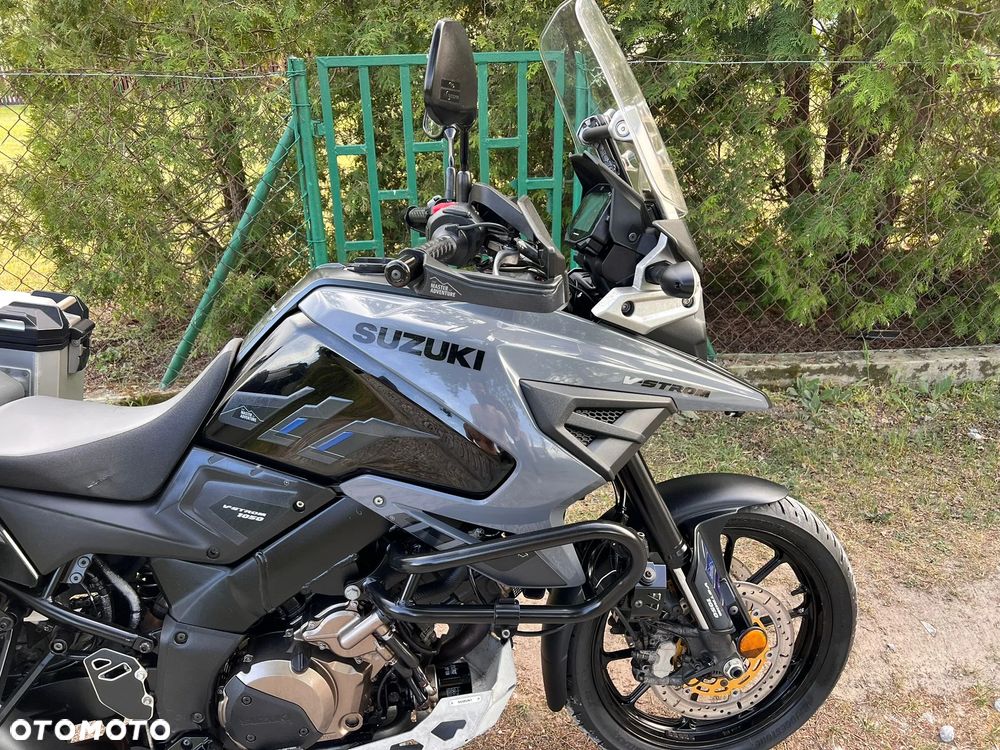 Suzuki V-STROM - 20