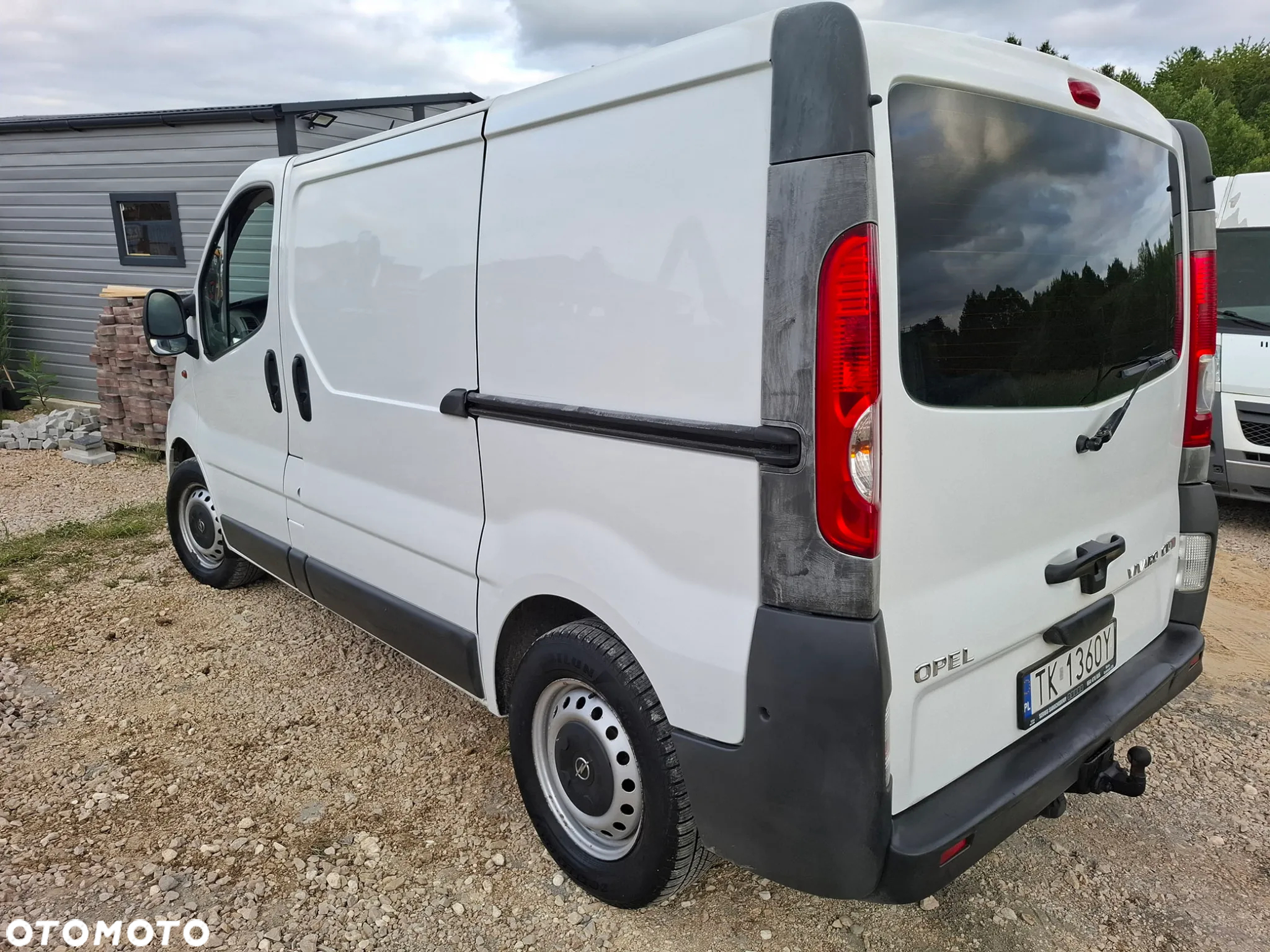 Opel Vivaro - 8