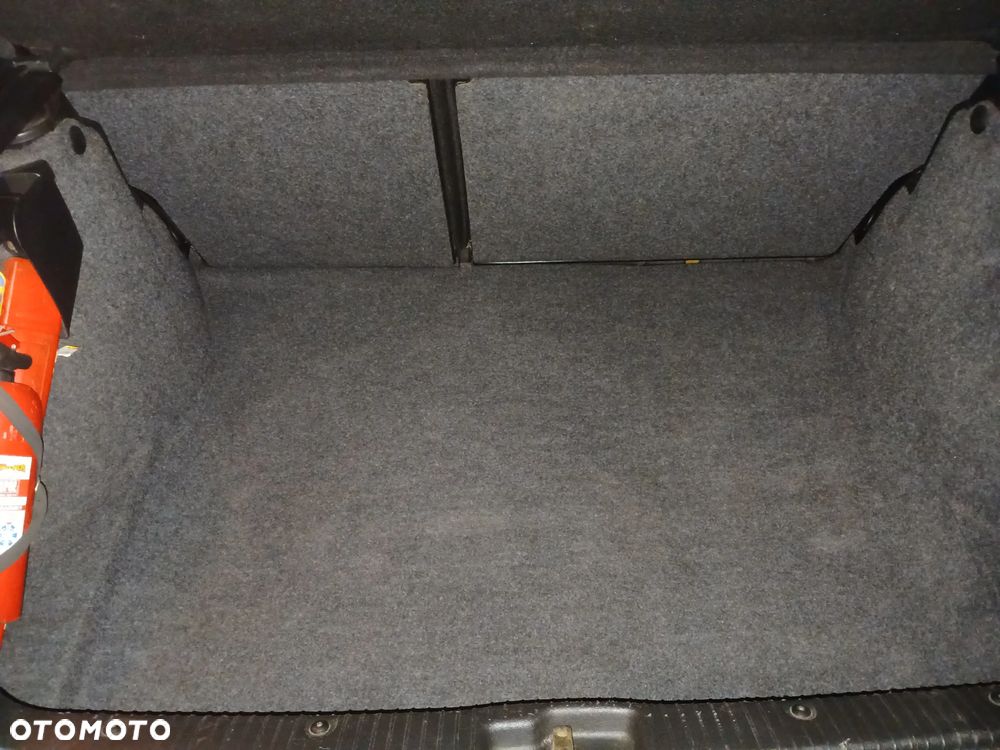 Volkswagen Golf - 10