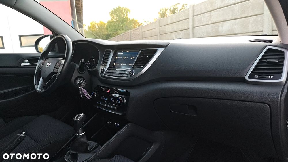 Hyundai Tucson 1.6 GDi 2WD Pure - 31