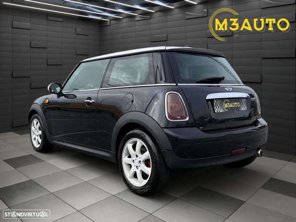 MINI 3 Portas Cooper D - 4
