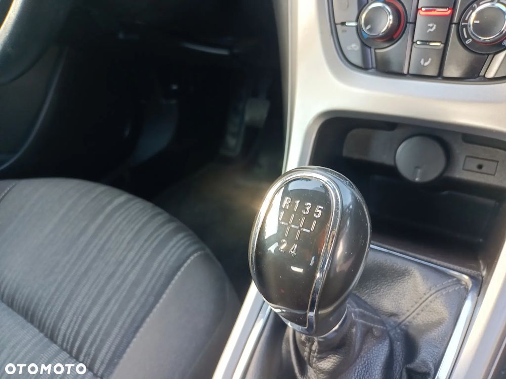 Opel Astra 1.6 Design Edition - 13