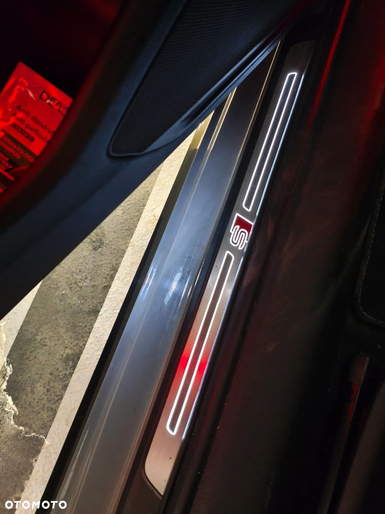 Audi A4 Avant 2.0 TDI sport - 22