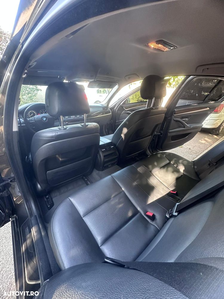 BMW Seria 5 520d AT - 16