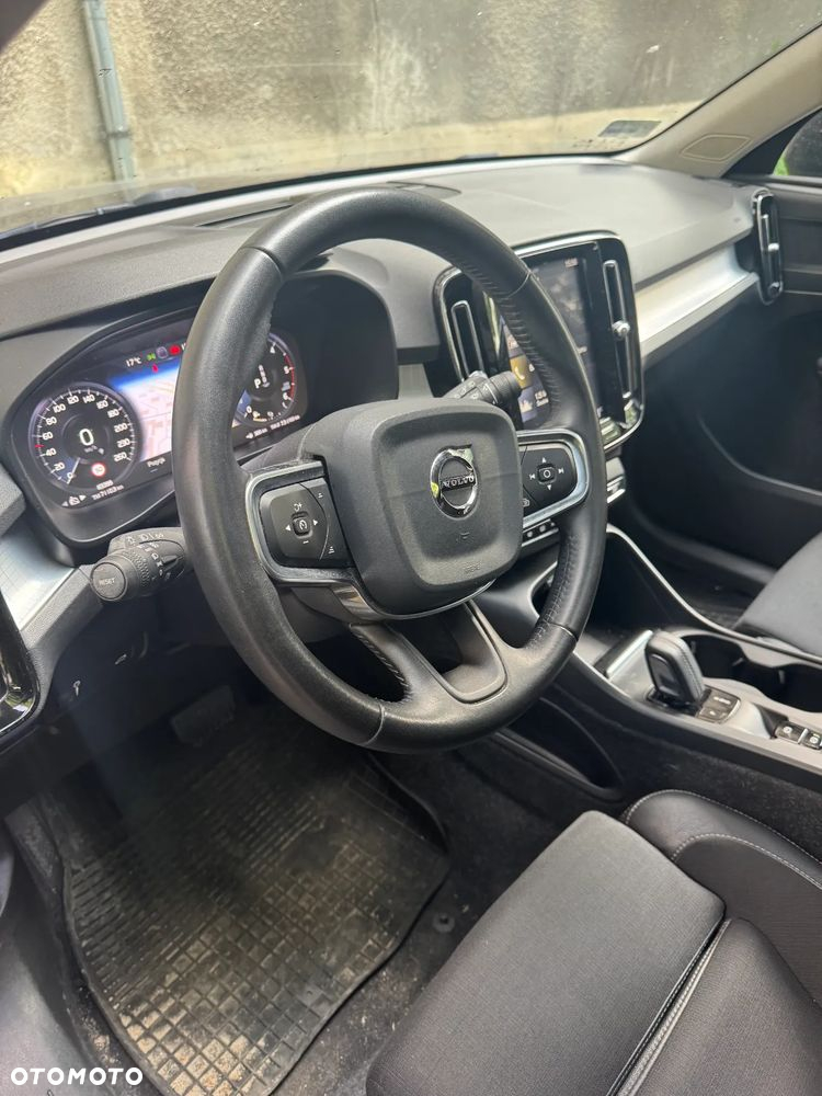 Volvo XC 40 D3 AWD Momentum - 6