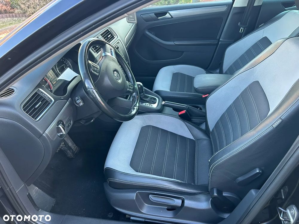 Volkswagen Jetta 1.4 TSI Highline DSG - 8