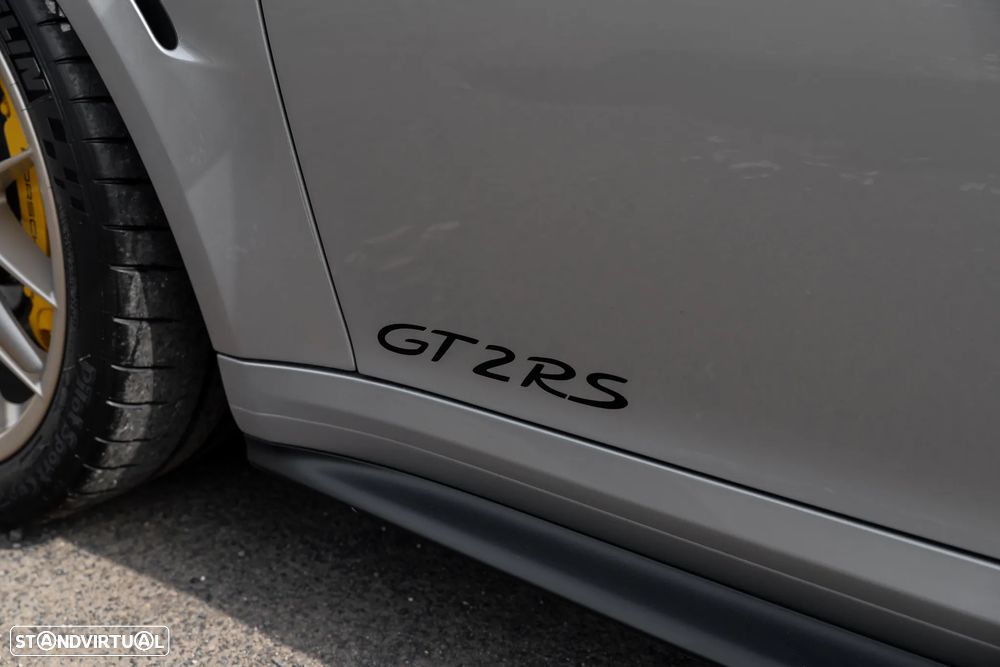 Porsche 911 (991) GT2 RS - 9