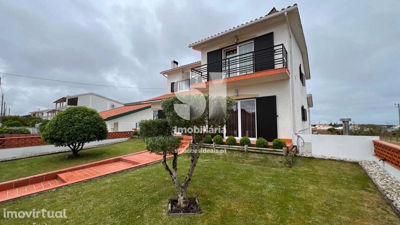 Moradia Isolada T5+1 Duplex - Grande imagem: 3/44