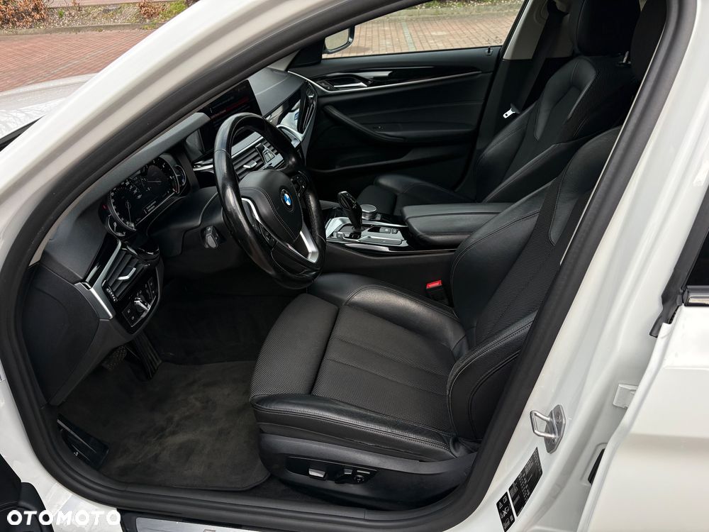 BMW Seria 5 520d xDrive Sport Line sport - 15