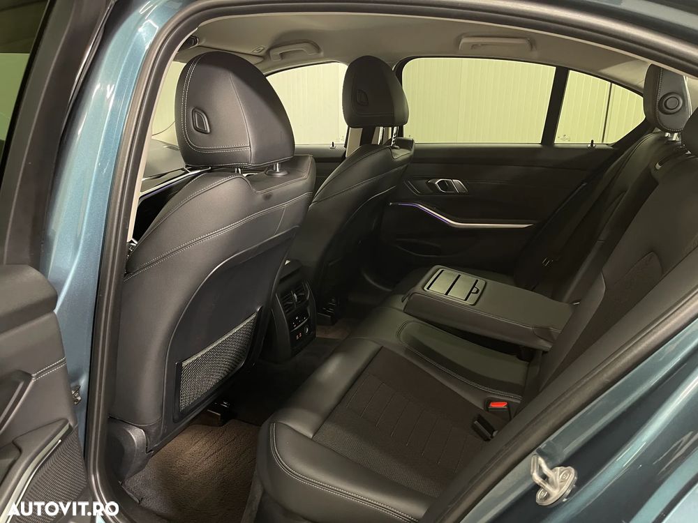 BMW Seria 3 320d xDrive AT MHEV - 11