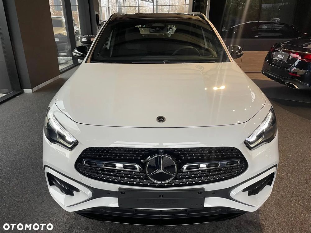 Mercedes-Benz GLA 200 d - 3