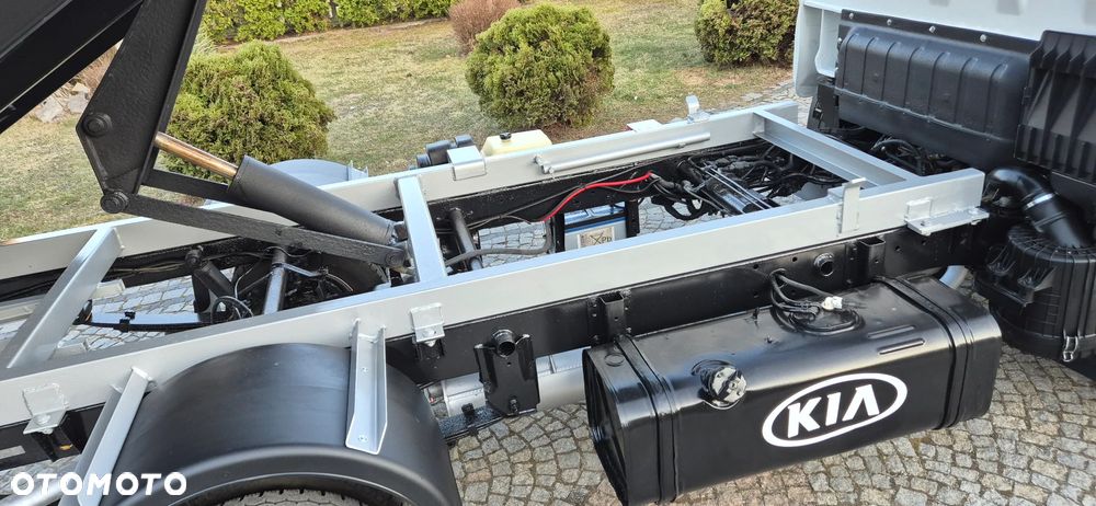 Kia K2500 K2700 K2900 - 27