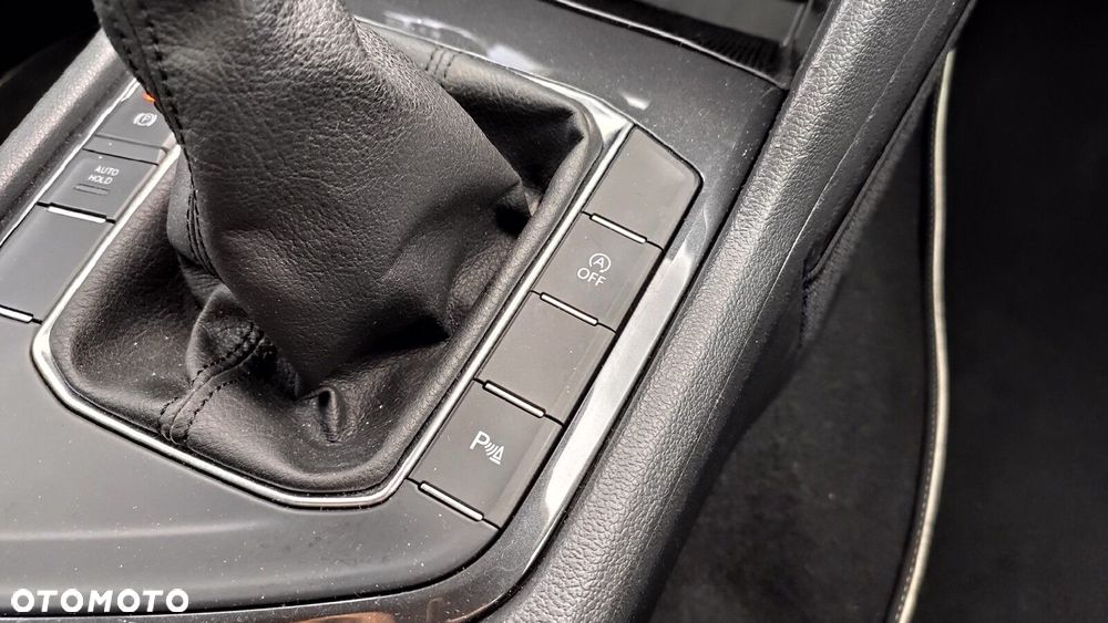 Volkswagen Tiguan - 30