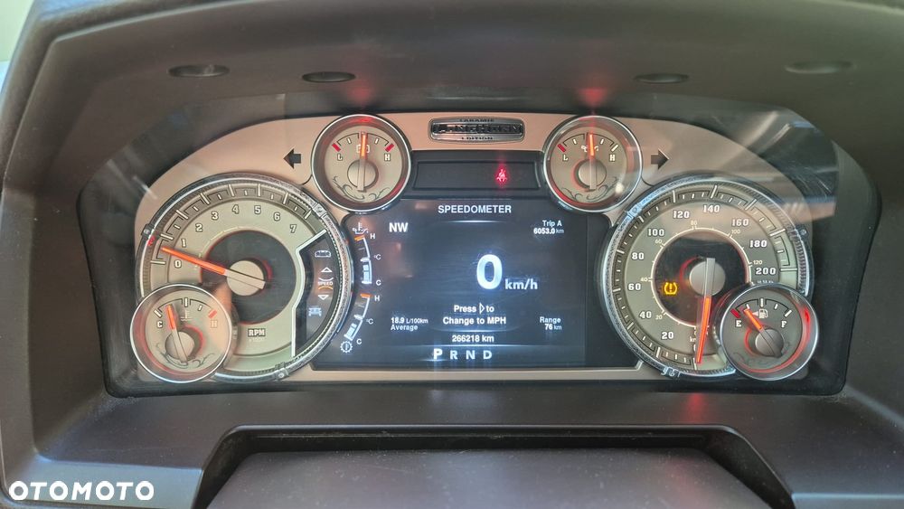 Dodge RAM 5.7 4x4 - 12