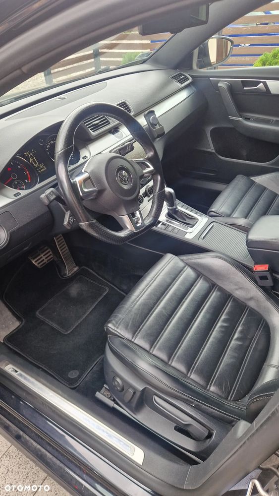 Volkswagen Passat - 8