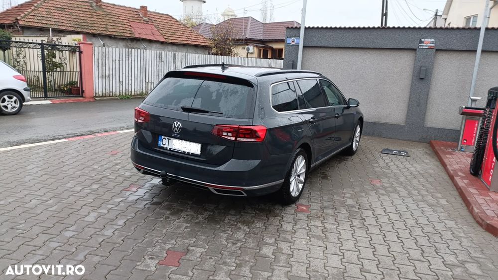 Volkswagen Passat - 18