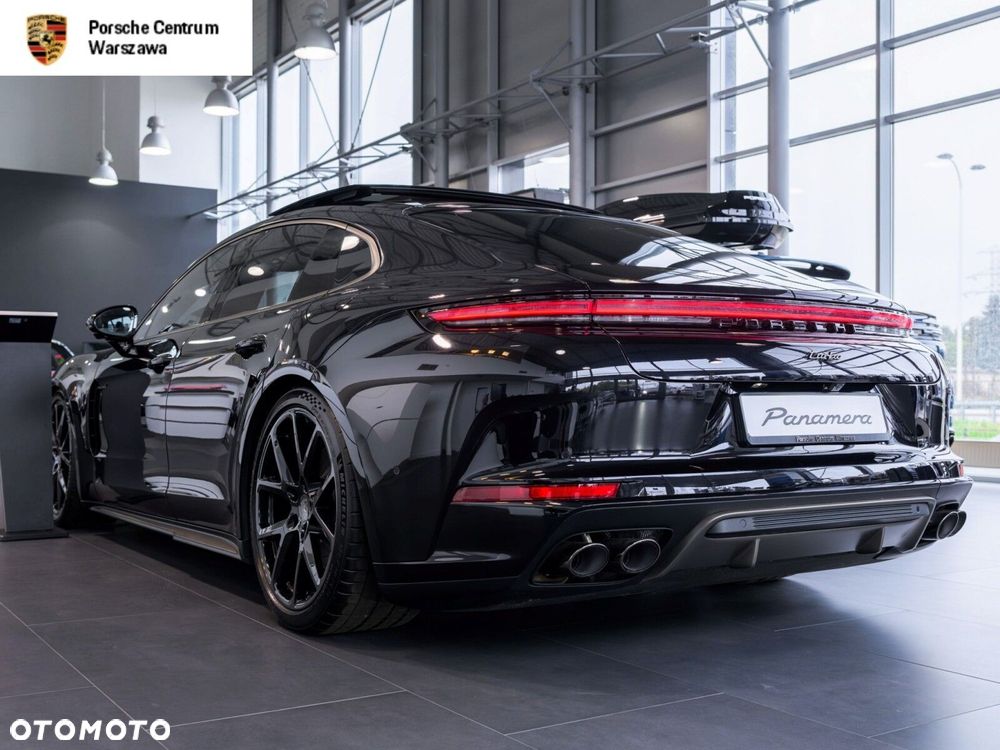Porsche Panamera - 4