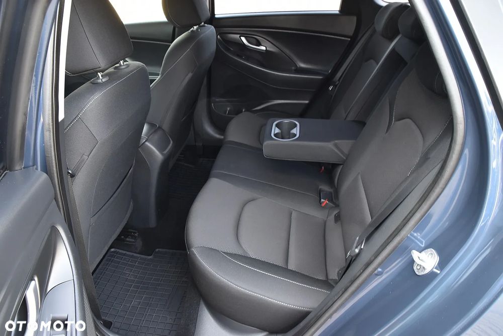 Hyundai i30 1.6 CRDI Prime - 12