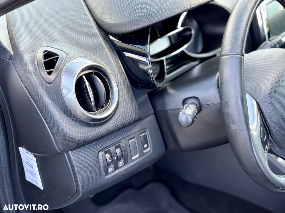 Renault Clio - 16