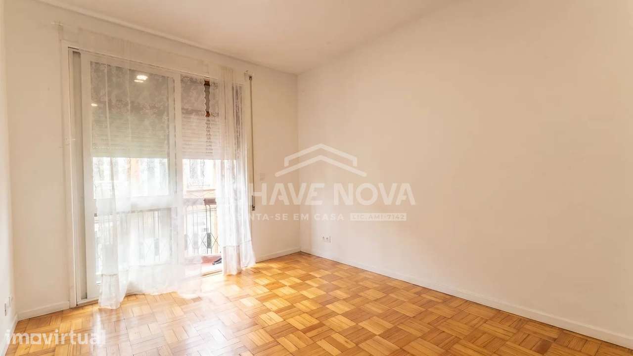 Apartamento T1 Renovado na Rua Antero de Quental, Porto - Grande imagem: 2/13