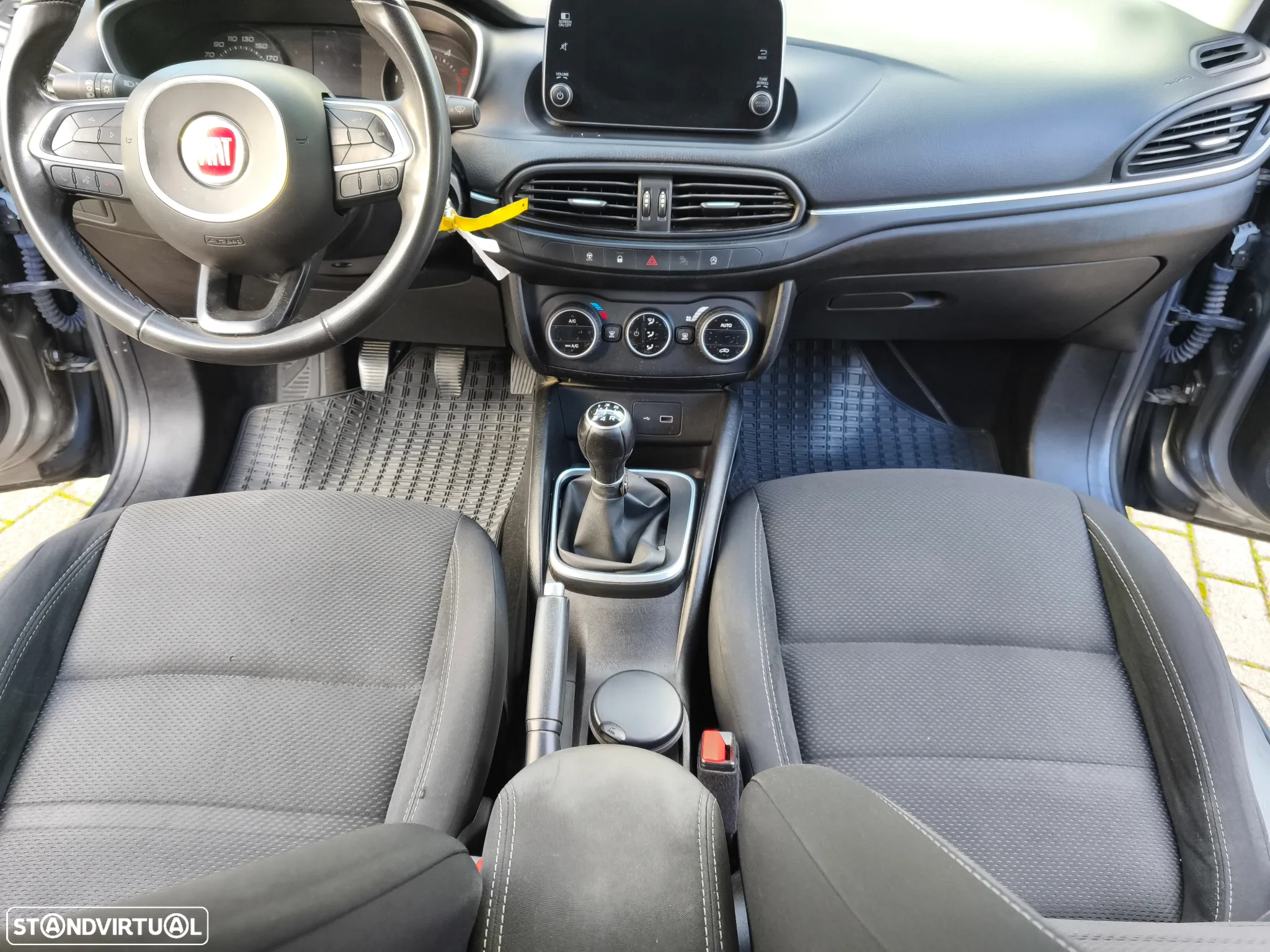 Fiat Tipo Station Wagon 1.3 M-Jet Lounge J17 - 11