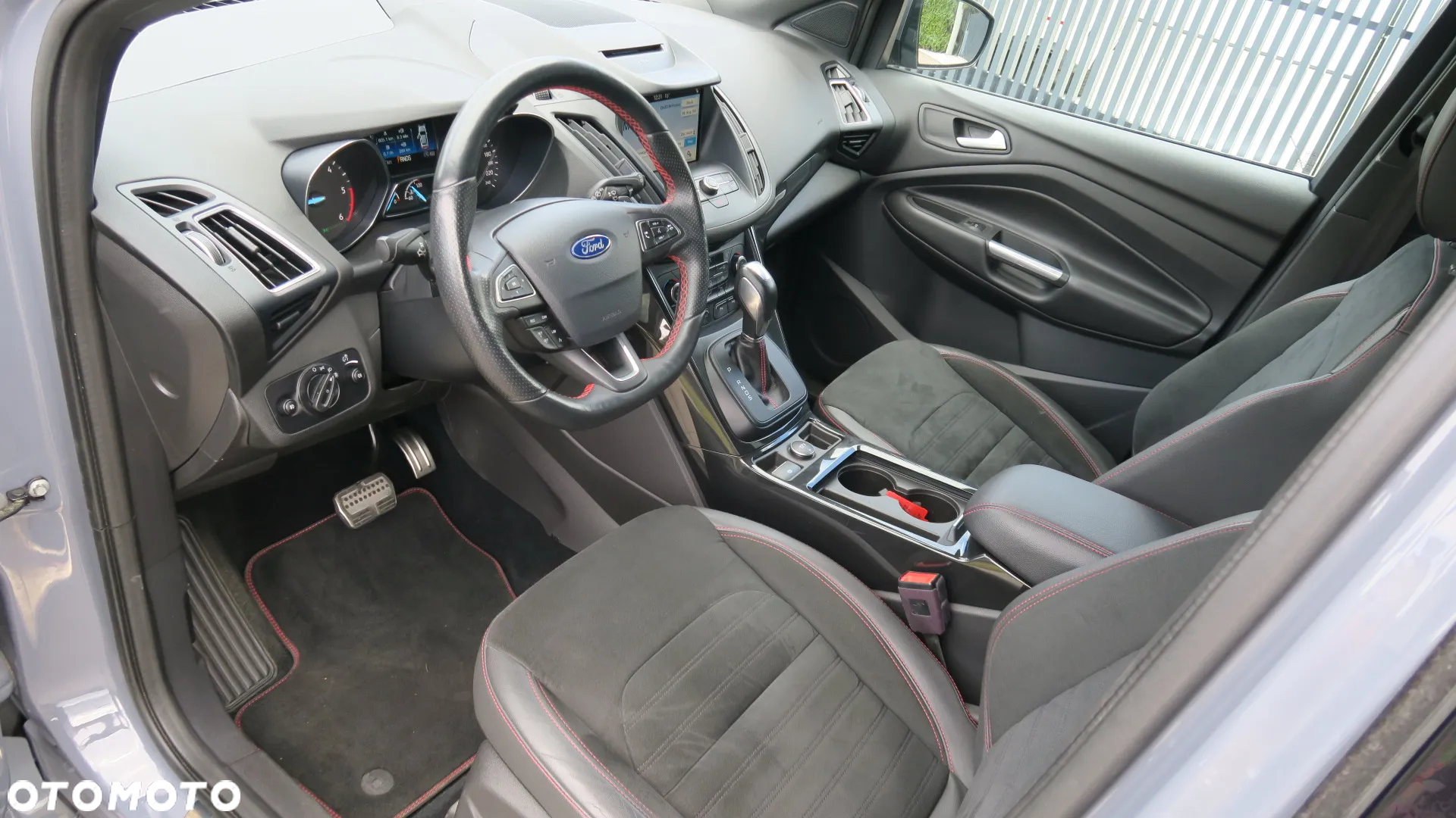 Ford Kuga - 22