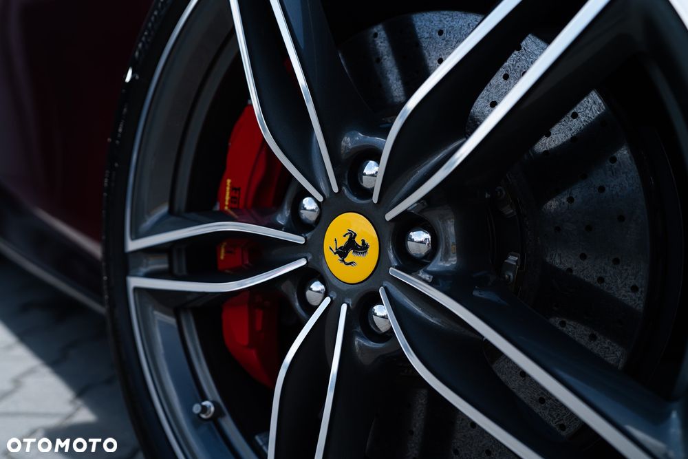 Ferrari Roma - 16
