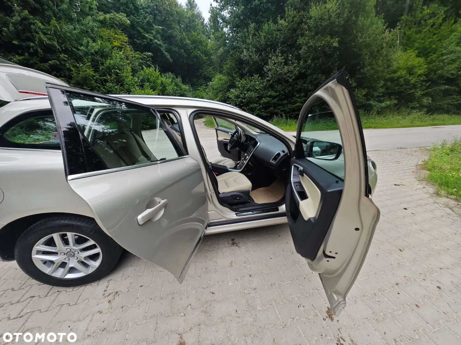 Volvo XC 60 D4 AWD Summum - 8