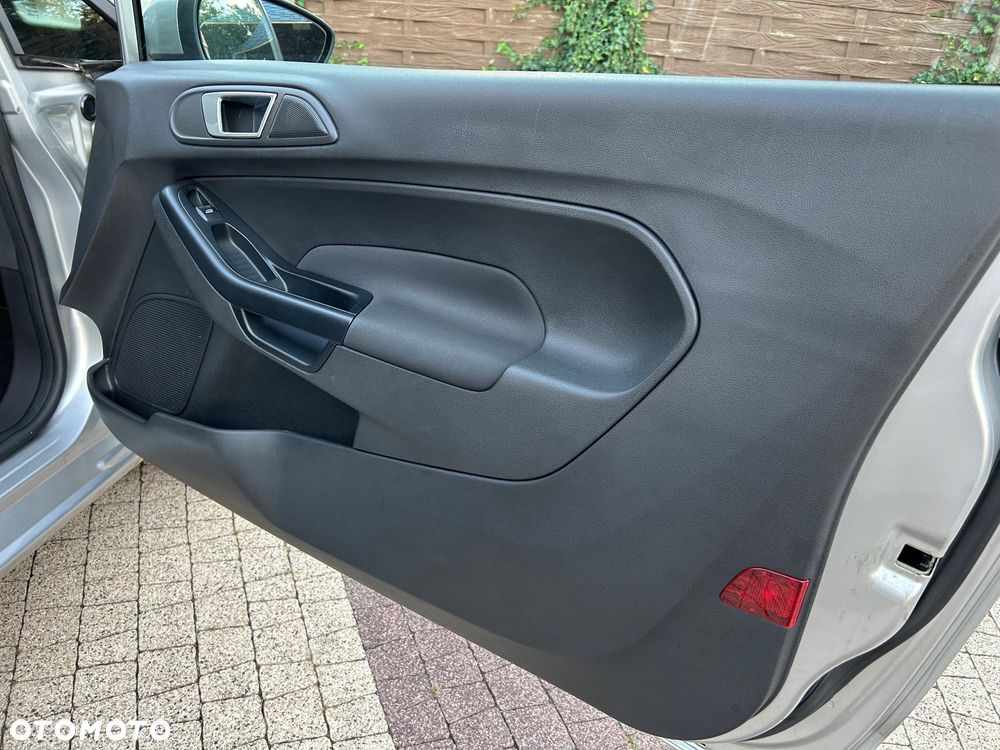 Ford Fiesta - 27